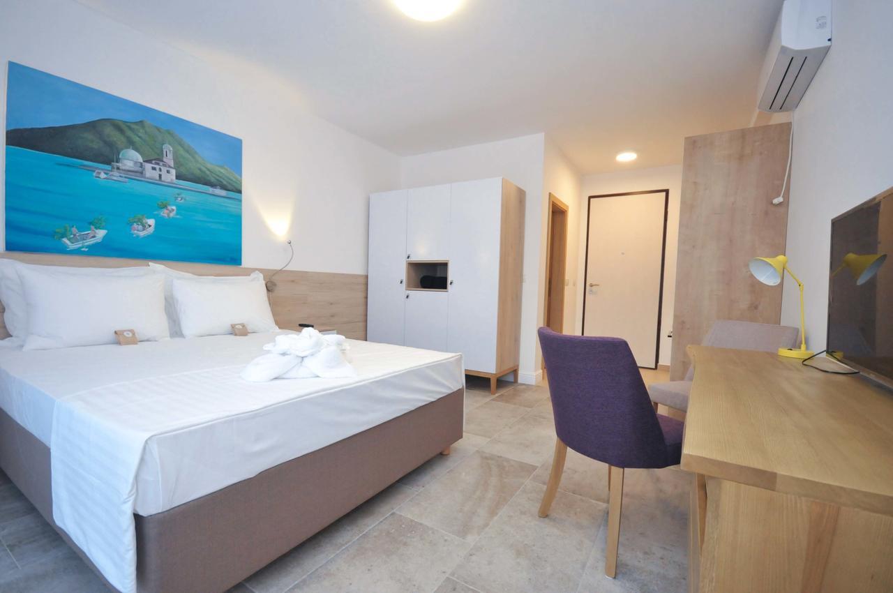Corso Levante Luxury Suites Petrovac Extérieur photo