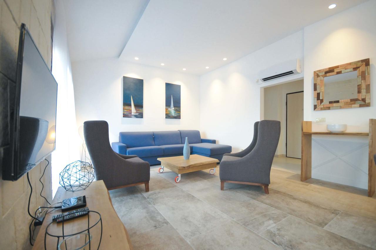 Corso Levante Luxury Suites Petrovac Extérieur photo