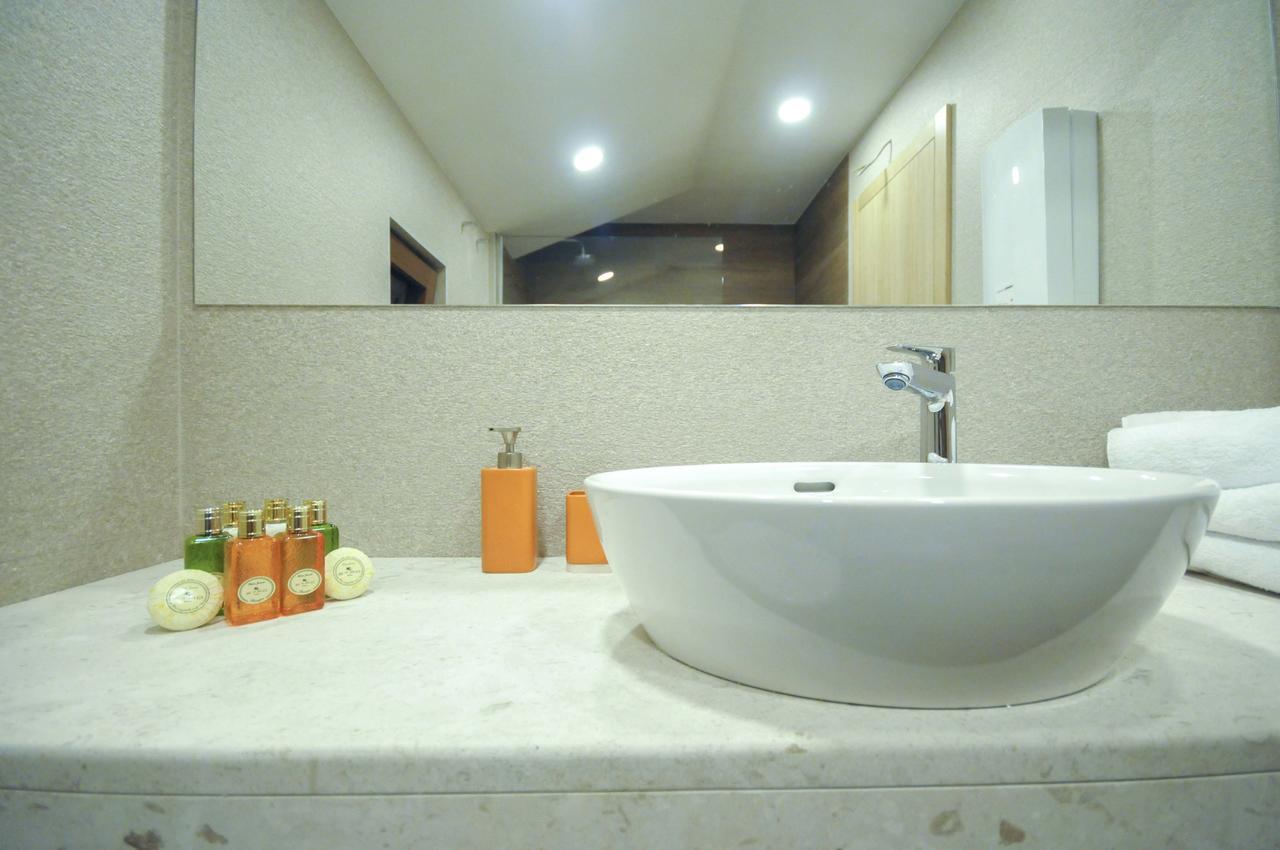 Corso Levante Luxury Suites Petrovac Extérieur photo