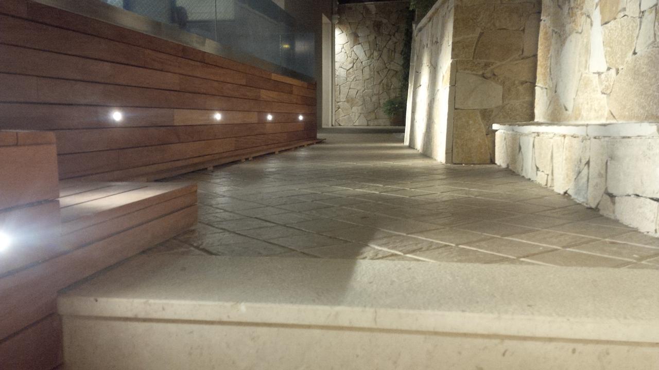 Corso Levante Luxury Suites Petrovac Extérieur photo