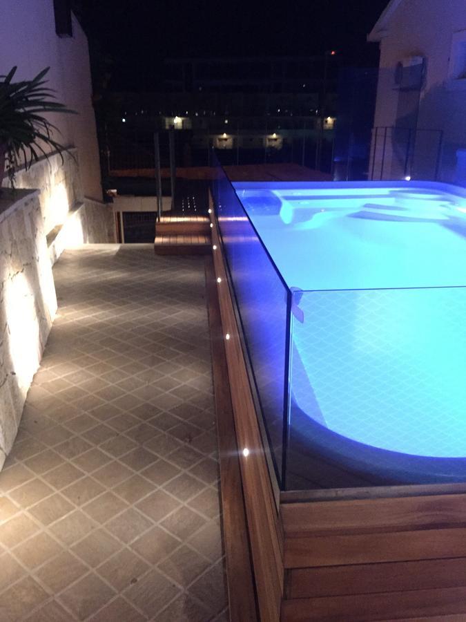 Corso Levante Luxury Suites Petrovac Extérieur photo