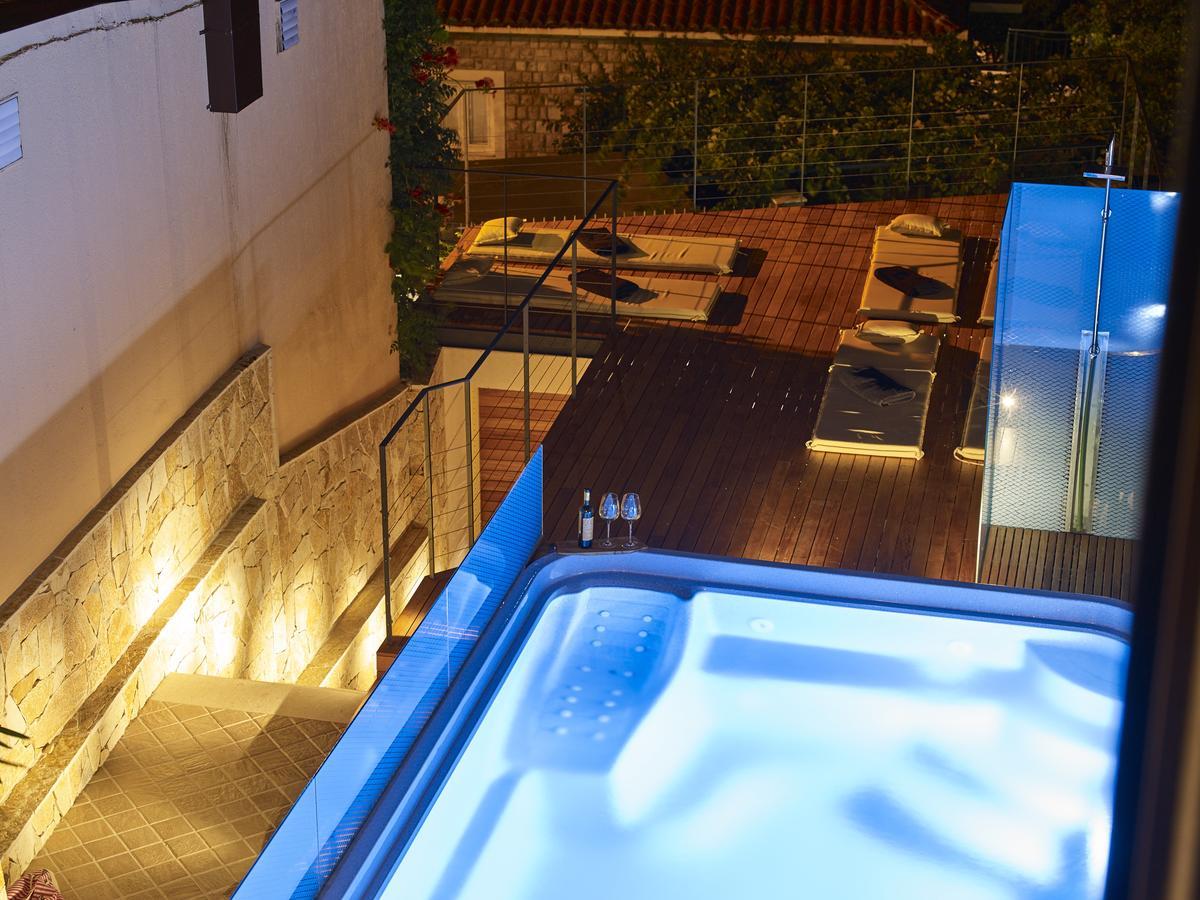 Corso Levante Luxury Suites Petrovac Extérieur photo